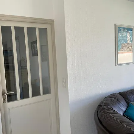 Maison Bercee Par Le Bruit De La Ile De Re