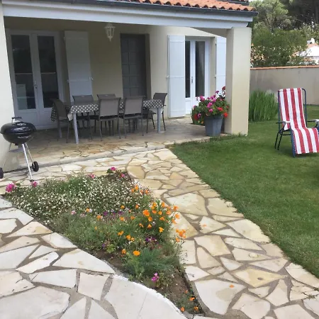 Maison Bercee Par Le Bruit De La Ile De Re بيت للعطل