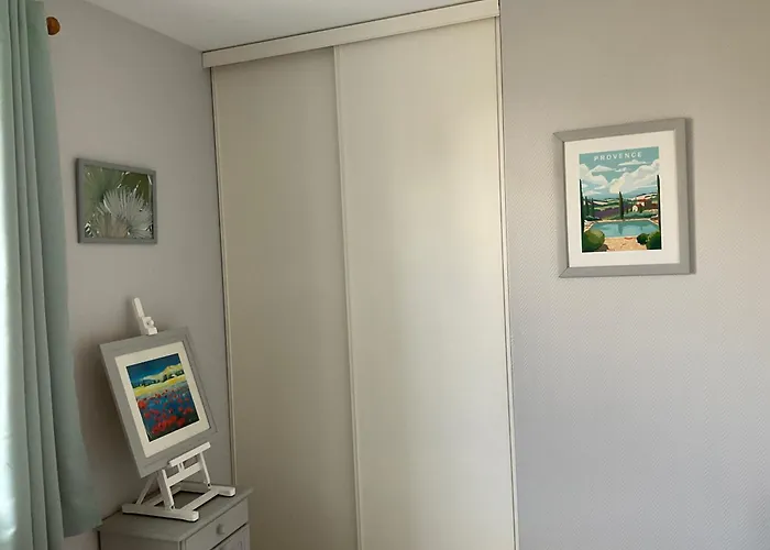 Maison Bercee Par Le Bruit De La Ile De Re *