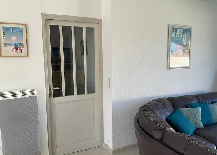 Maison Bercee Par Le Bruit De La Ile De Re 度假居 *