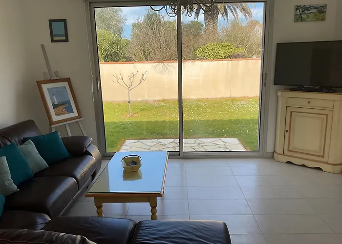 Maison Bercee Par Le Bruit De La Ile De Re 圣马丹德雷